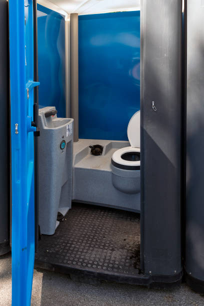 Best Portable restroom trailer rental  in Owensboro, KY